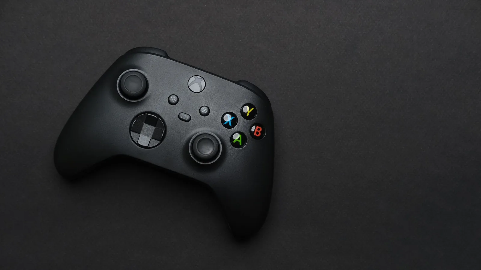 Xbox CEO anunciou um movimento no setor de saúde, com destaque para 28.